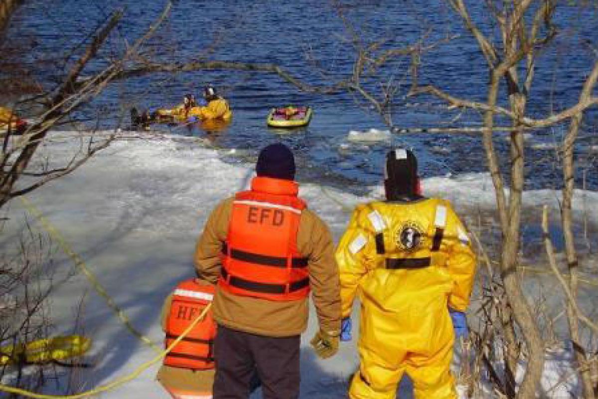 Chebacco Lake Ice Training with Hamilton Fire